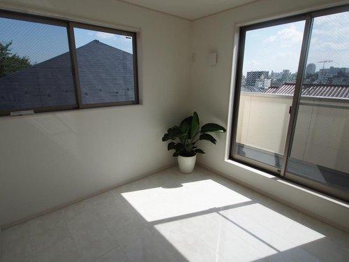 Non-living room. Room (August 2013) Shooting