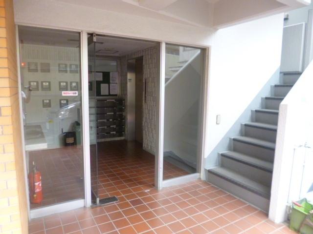 Local appearance photo