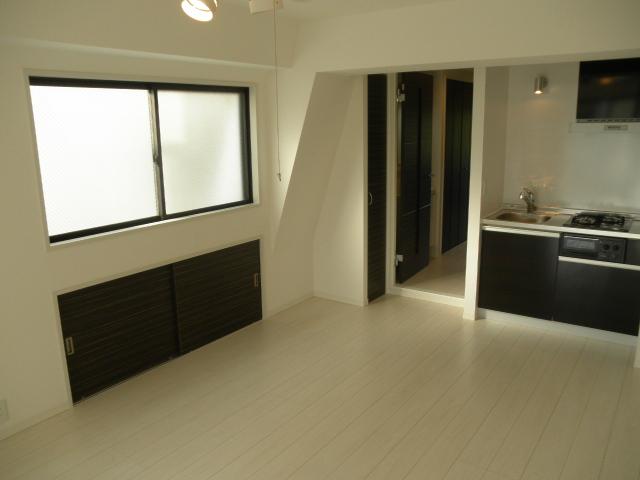 Living. Indoor (10 May 2013) Shooting