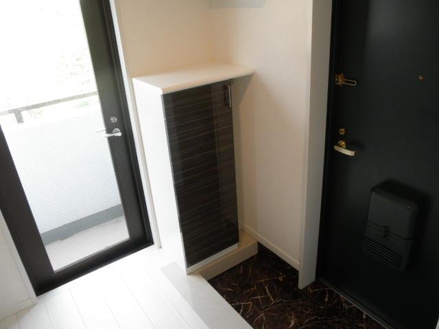 Entrance. Local (10 May 2013) Shooting