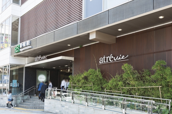 Atorevi Sugamo (a 5-minute walk / About 350m)