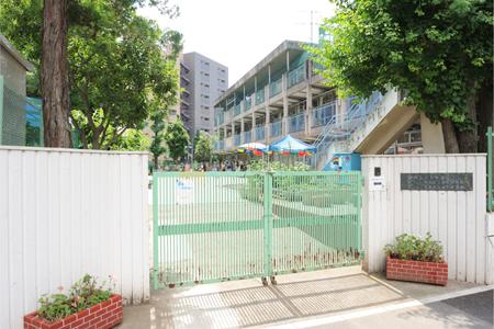 park. Yanagimachi 304m until the Children's Forest