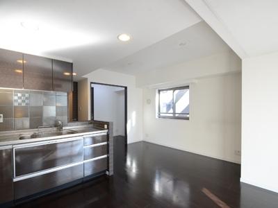 Living. Indoor (April 2013) Shooting