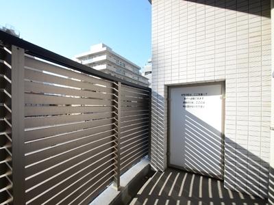 Balcony. Local (April 2013) Shooting