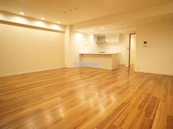 Living. living 25.7 Pledge