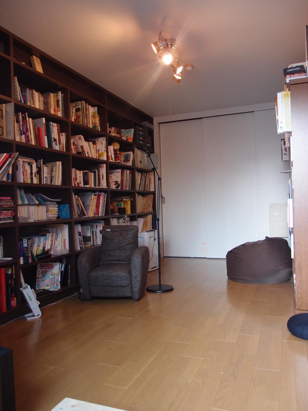 Other introspection. Western-style (11 May 2013) Shooting