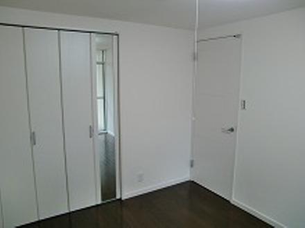 Non-living room. Seller selling other property construction cases