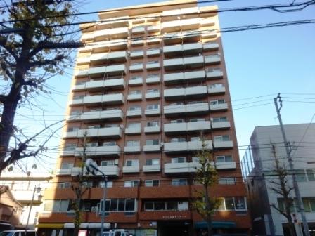 Local appearance photo. Local (12 May 2013) Shooting