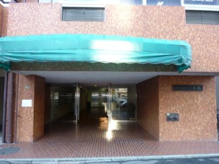 Entrance. Local (12 May 2013) Shooting