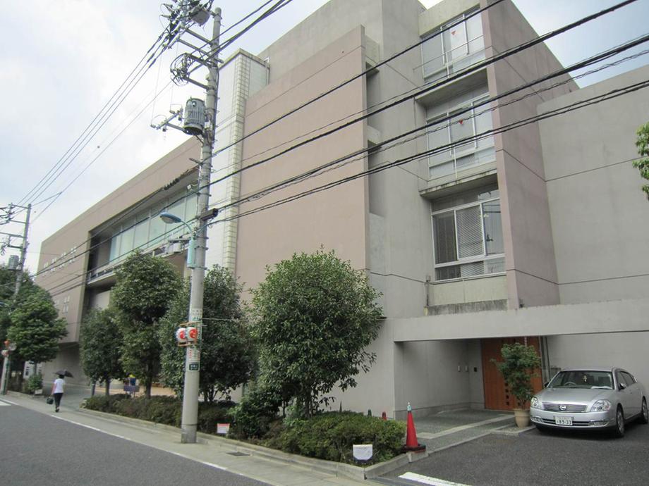 high school ・ College. Until Muratajoshikotogakko 160m