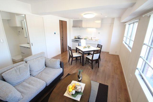 Living. LDK12.6 Pledge