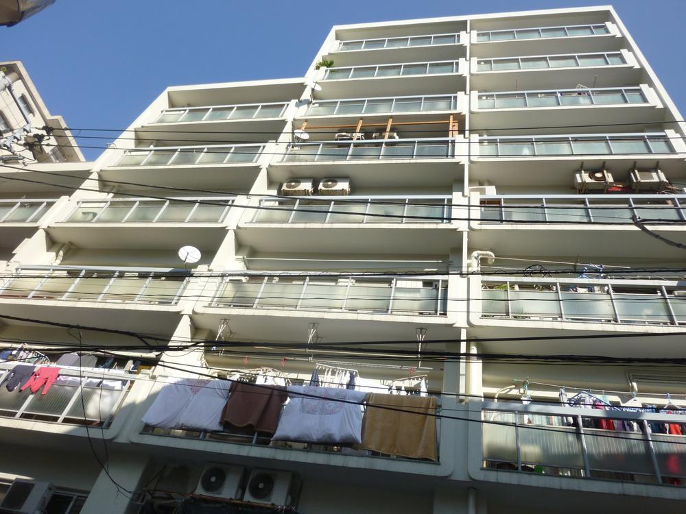 Local appearance photo. Local (11 May 2013) Shooting