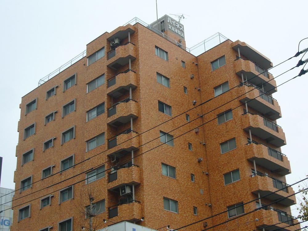 Local appearance photo. Local (12 May 2013) Shooting