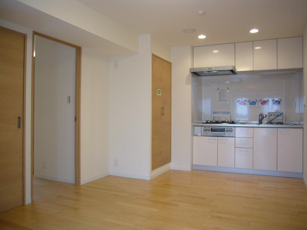 Living. Indoor (12 May 2013) Shooting