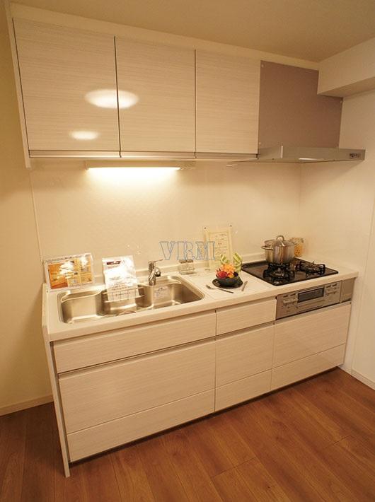 Kitchen. Easy-to-use system Kitchen