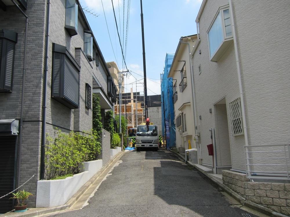 Local photos, including front road. Local (June 2013) Shooting