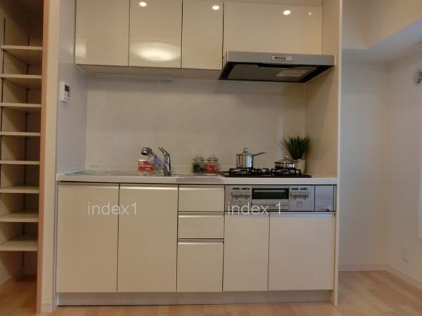 Kitchen. Useful system kitchen with water purifier ☆