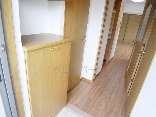 Entrance. The room from the front door