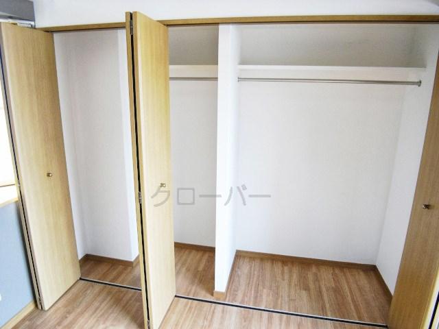 Receipt. Western-style closet