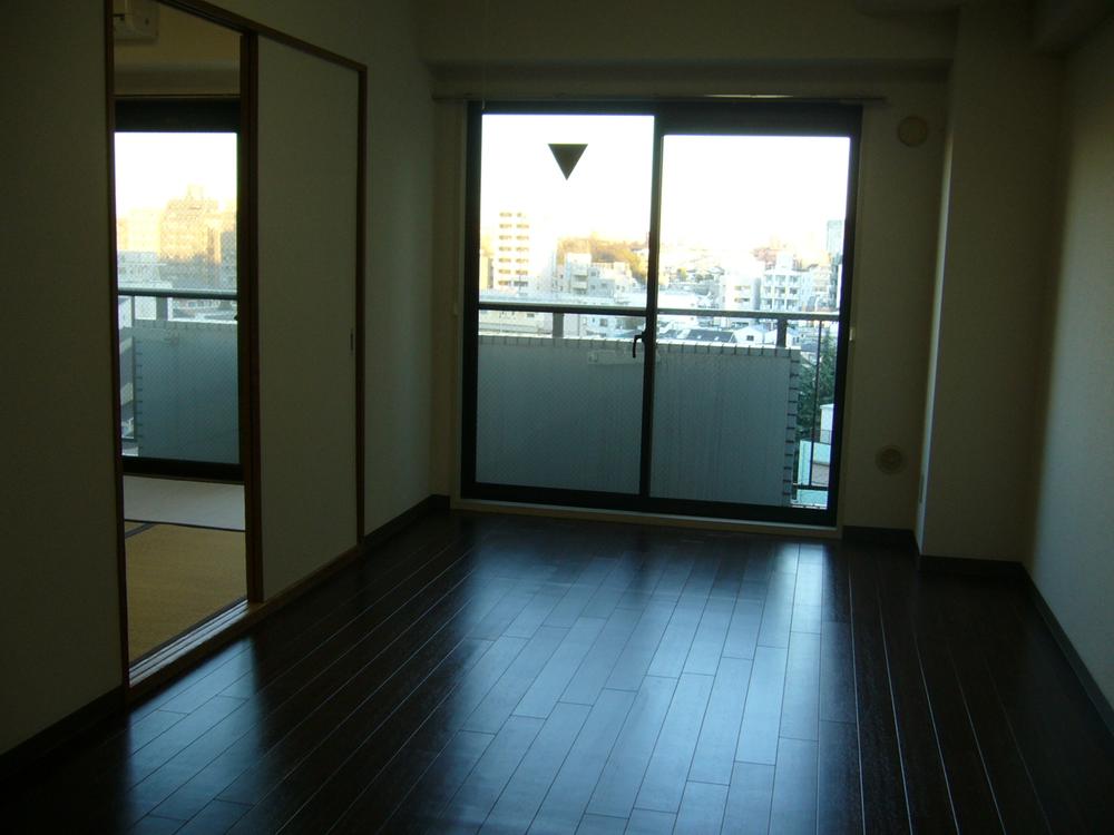 Living. Indoor (12 May 2013) Shooting