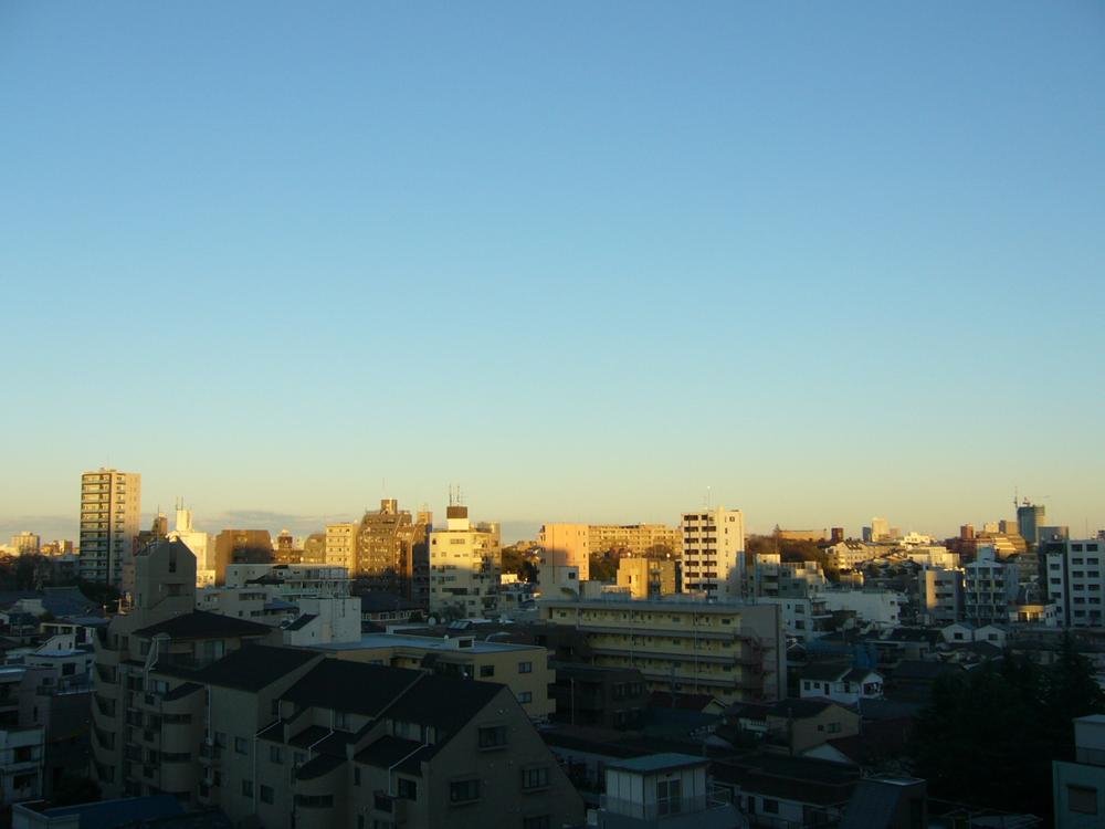 View photos from the dwelling unit. View from the site (December 2013) Shooting