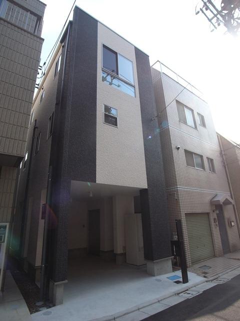 Local appearance photo. Local shooting