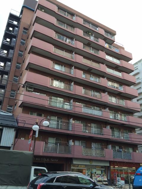 Local appearance photo. Local (11 May 2013) Shooting