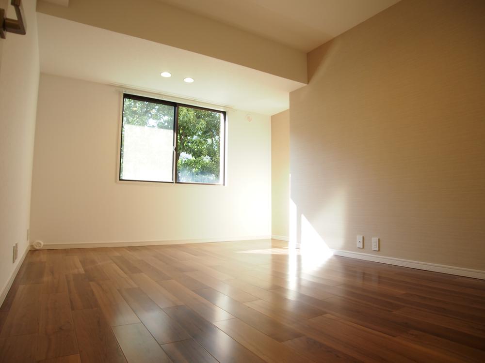 Non-living room. Western-style 8.4 Pledge