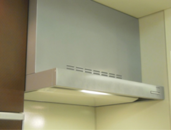 Kitchen.  [Range food] Due to the effect of the current plate using the draft phenomenon, Suction force is further UP. Because it uses a high-quality enamel, Oil stains also wiped off easily.