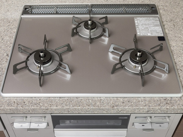 Kitchen.  [Glass top stove] Beautiful appearance, Adopt a strong glass top plate to heat and shock. Easy to wipe off the dirt, It is easy to clean.