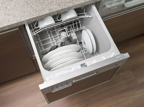 Kitchen.  [Dish washing and drying machine] Installing a dish washing and drying machine system Kitchen. Scoured with excellent cleaning power by boiling water, And dried to every nook and corner in the hot air.