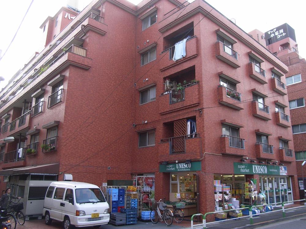 Local appearance photo