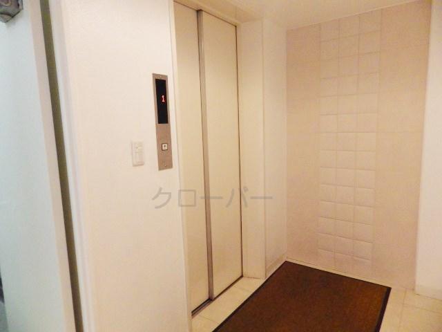 Other common areas. Elevator