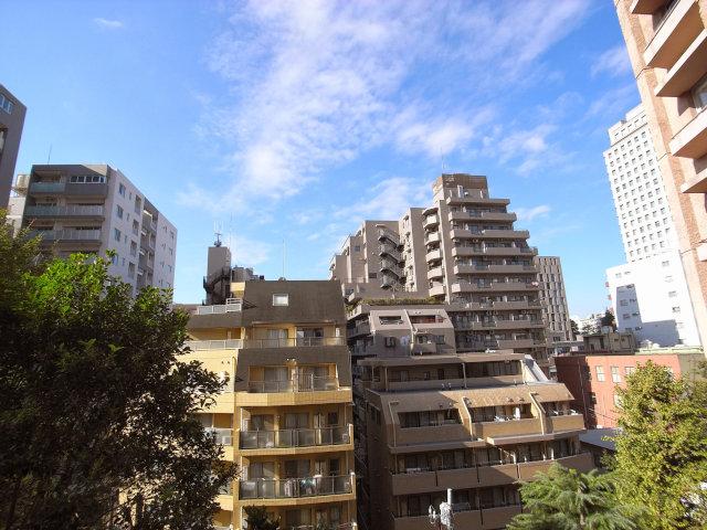 View photos from the dwelling unit