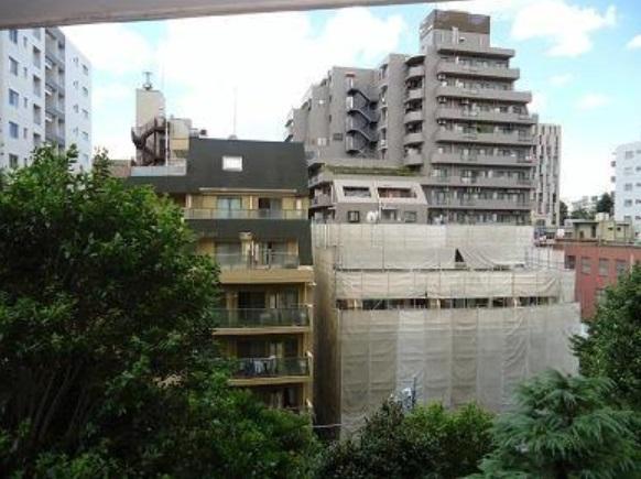 View photos from the dwelling unit