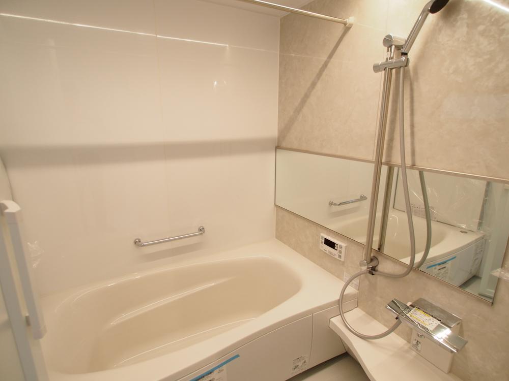 Bathroom. Room (August 2013) Shooting