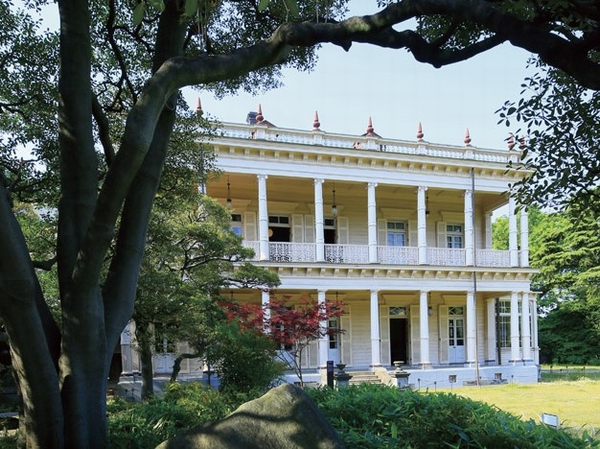 Former Iwasaki House garden (about 350m)