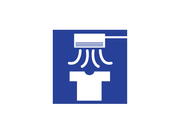 Bathing-wash room.  [Electric bathroom heater dryer] It is an electric bathroom heater dryer to laundry even on rainy days can dry out.