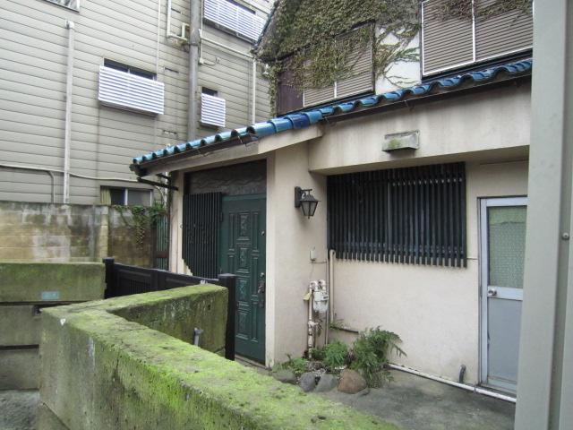 Local land photo. Local (10 May 2013) Shooting