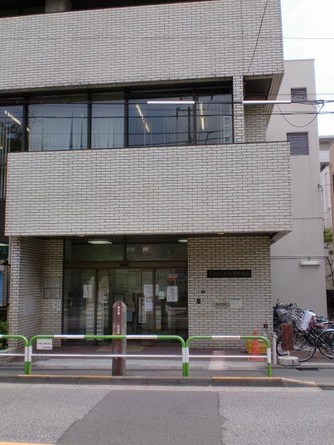 library. 222m to Bunkyo Ward tap end Library