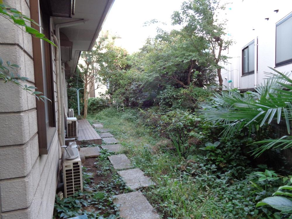 Other local. Local (10 May 2012) shooting