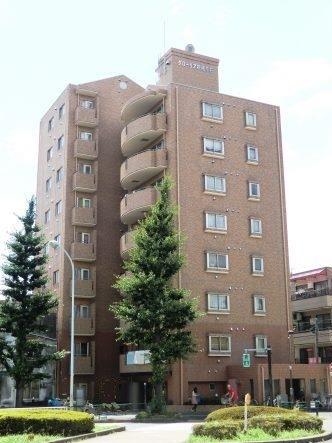 Local appearance photo. Local (07 May 2013) Shooting