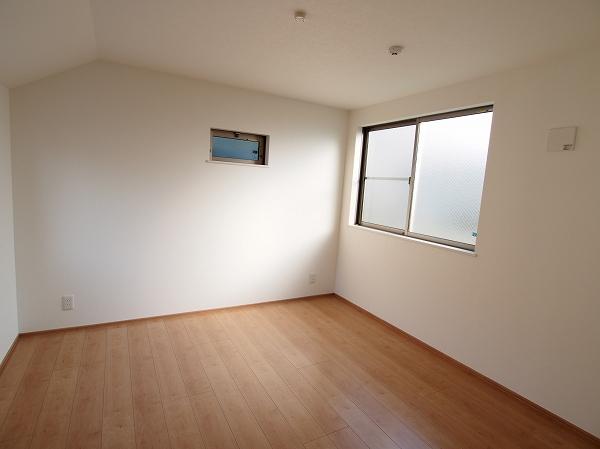 Non-living room. Room (August 2013) Shooting