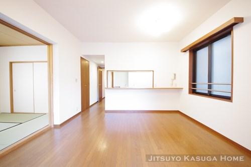 Living. Two-sided lighting living