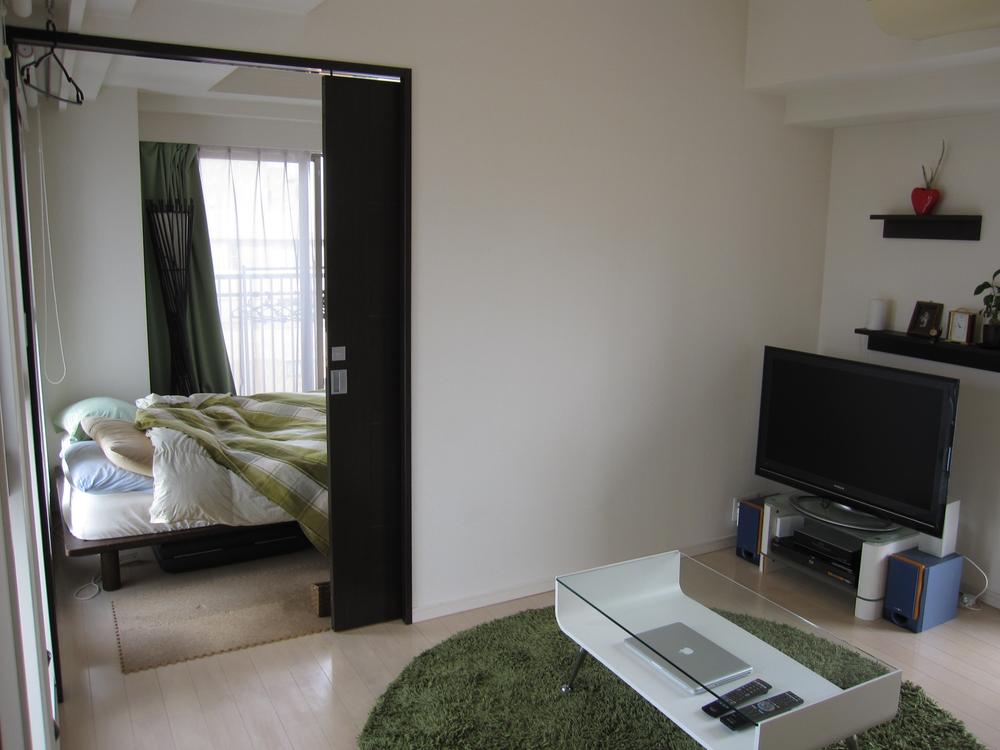 Living. Indoor (11 May 2013) Shooting