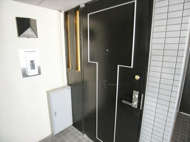 Other common areas. Sharing unit Corridor