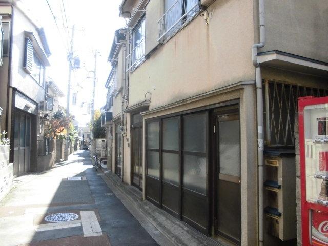 Local photos, including front road