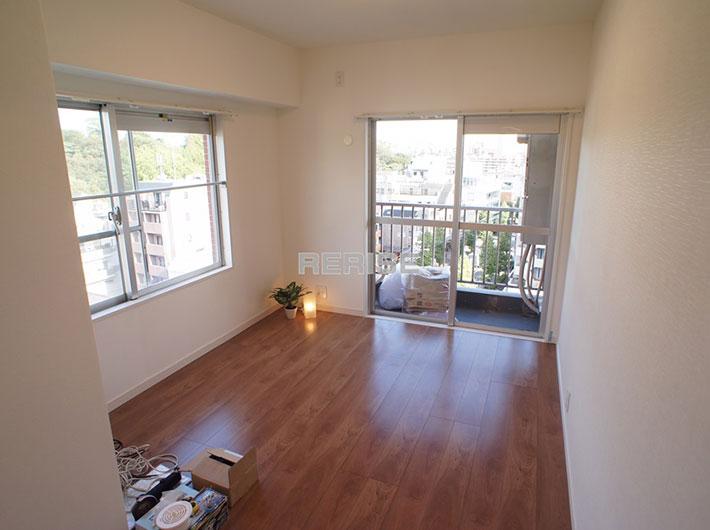 Non-living room. It is a corner room