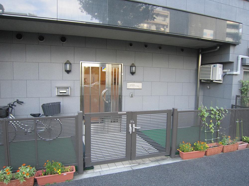 kindergarten ・ Nursery. Kids Sofia ・ 582m to Hakusan nursery