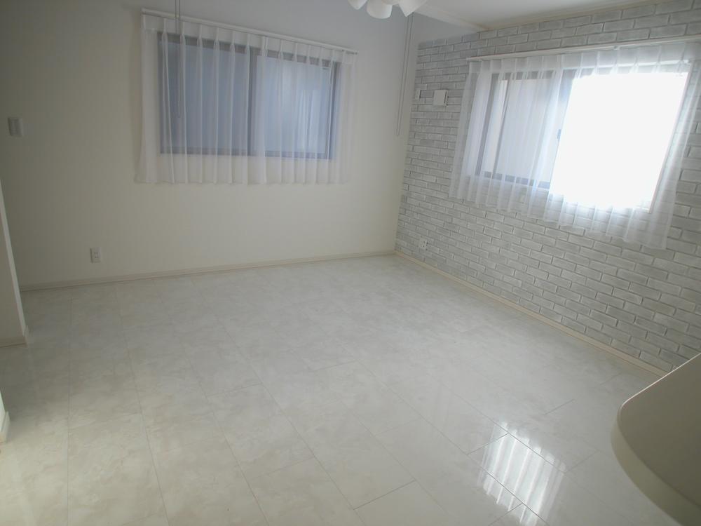 Living. Indoor (12 May 2013) Shooting